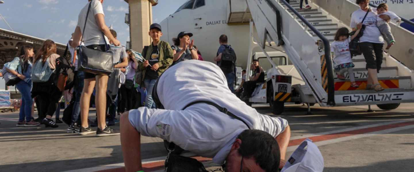 The arrival of French Jews who made aliyah, at Ben Gurion International Airport on July 10, 2017. Photo by Nati Shohat/Flash90