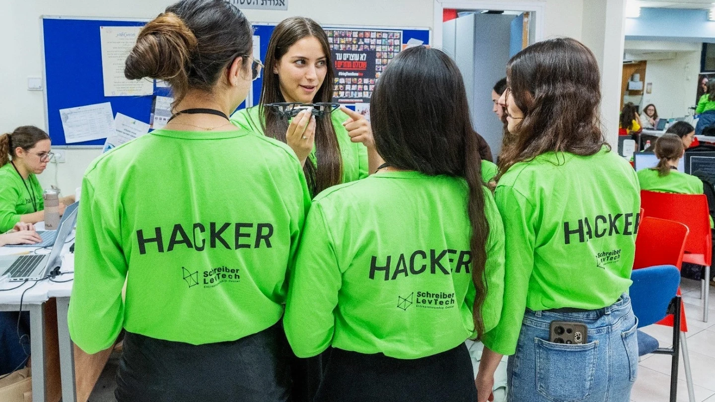 Religious Women Students Tackle Tumor Tracking Risks