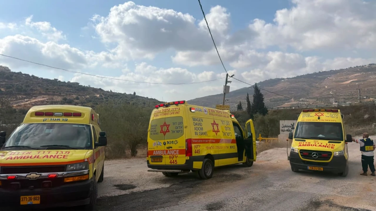 Three Israelis wounded in Samaria shooting attack