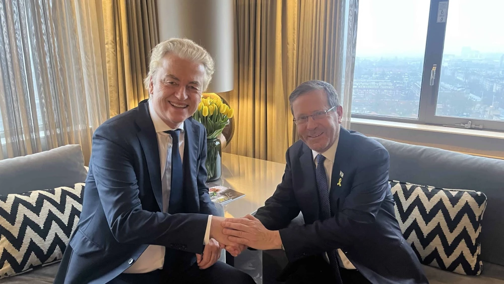 Dutch Party for Freedom leader Geert Wilders (left) meets with Israeli President Isaac Herzog in Amsterdam, March 11, 2024. Credit: Geert Wilders/X.