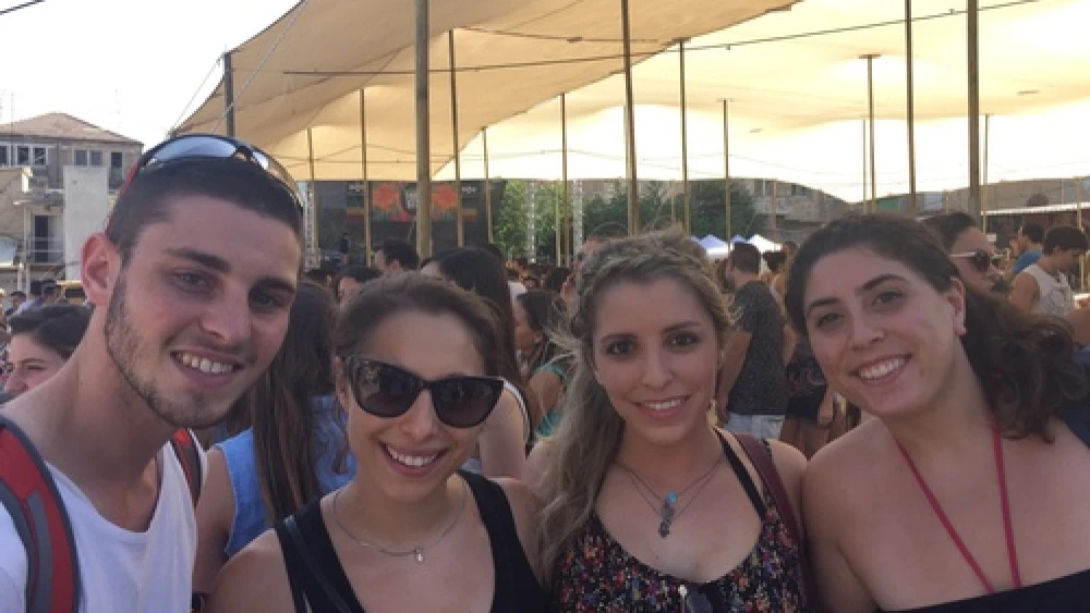 Click photo to download. Caption: New immigrant Eliana Rudee (second from left) and her friends in Israel. Credit: Courtesy Eliana Rudee.
