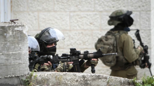 Palestinian rioters clash with Israeli security forces near Joseph's Tomb, near Nablus, April 13, 2022. Photo by Nasser Ishtayeh/Flash90.