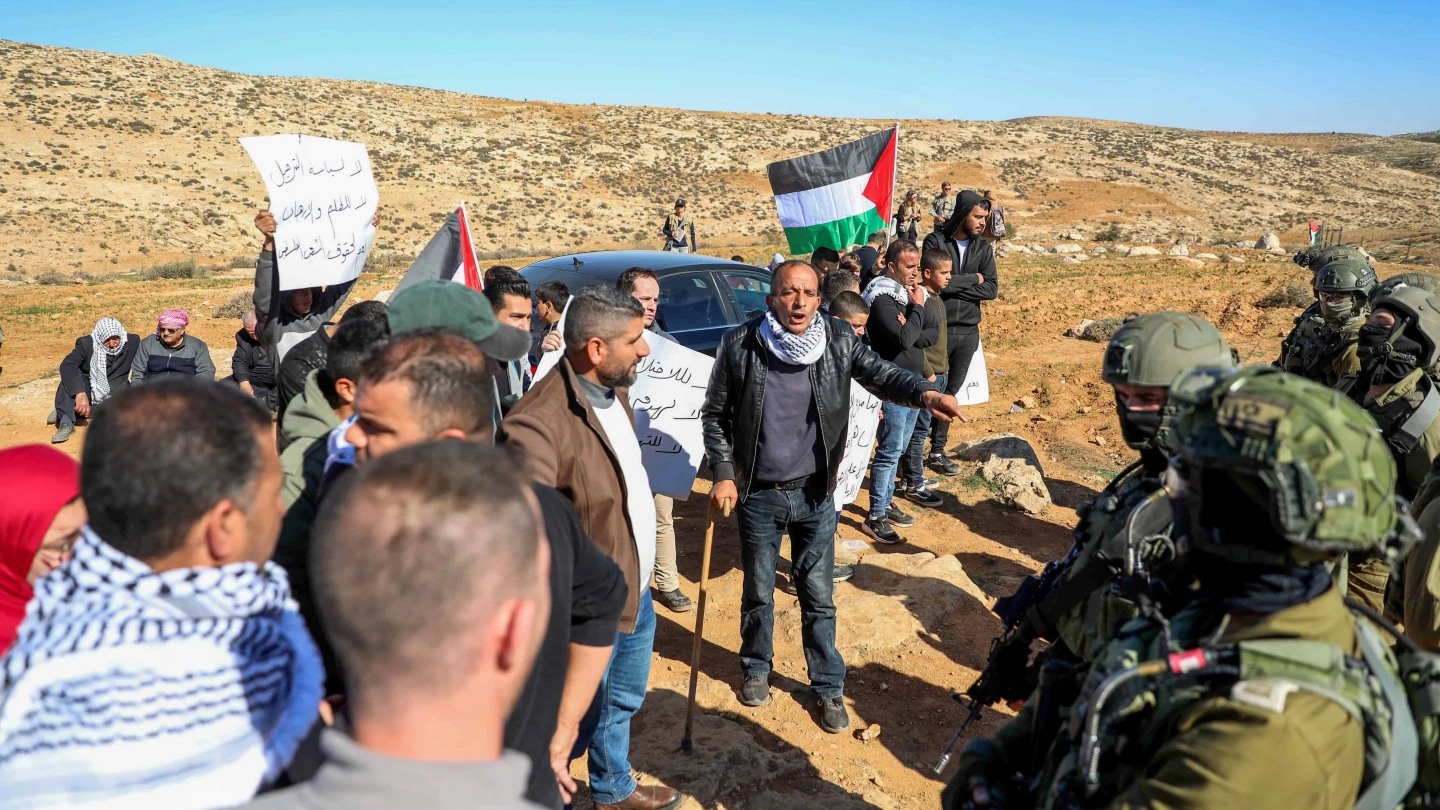 What will an opposition win mean for the settlement movement?