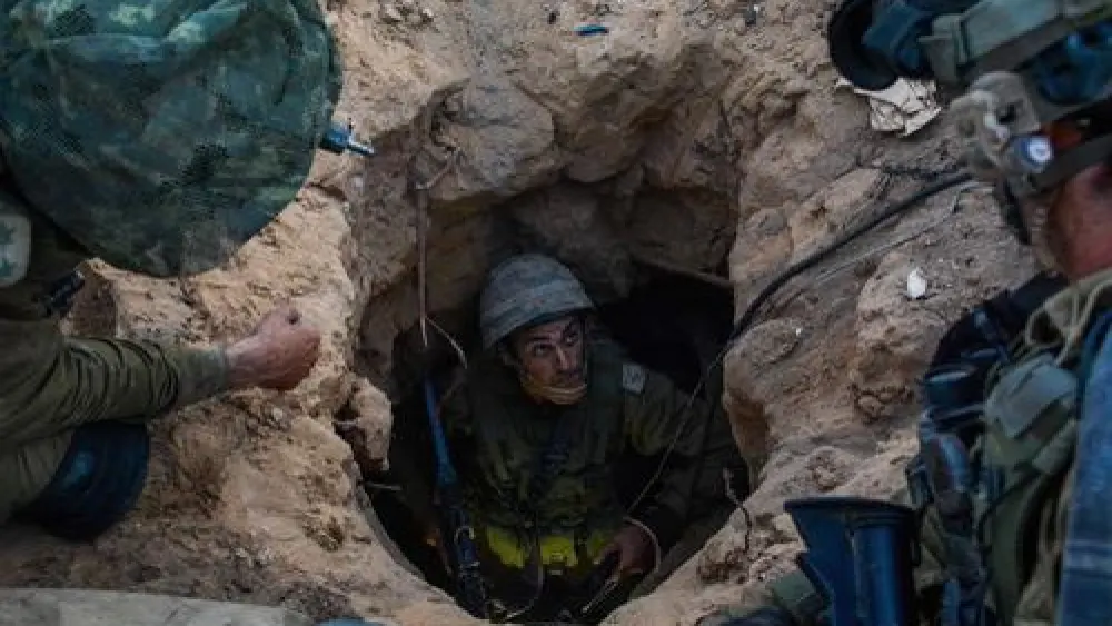 Click photo to download. Caption: Israeli soldiers from the Givati Brigade seen at the entrance to a Hamas terror tunnel during Operation Protective Edge. Credit: IDF Spokesperson/Flash90.