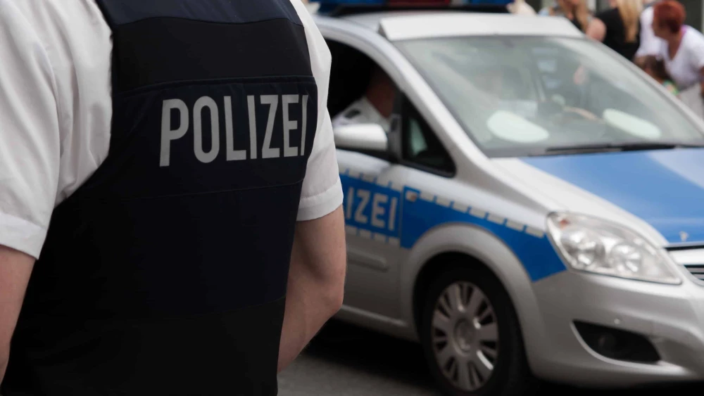 German police officer. Credit: Heiko Barth/Shutterstock.