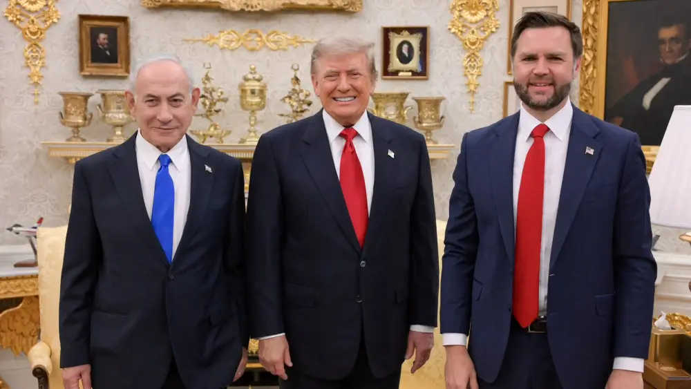 From left, Israeli Prime Minister Benjamin Netanyahu, President Donald Trump and Vice President JD Vance pose for a photo at the White House in Washington on July 28, 2026. Photo by Maayan Toaf/GPO.