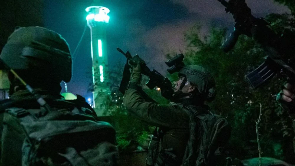 Israeli forces conduct a counter-terror raid in Judea and Samaria as part of the IDF's "Operation Breakwater," on Sept. 7, 2022. Credit: Israel Defense Forces.