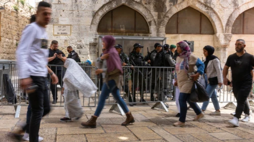 Israeli Police in Jerusalem's Old City, during the first Friday of Ramadan on April 8, 2022. Photo by Olivier Fitoussi/Flash90.