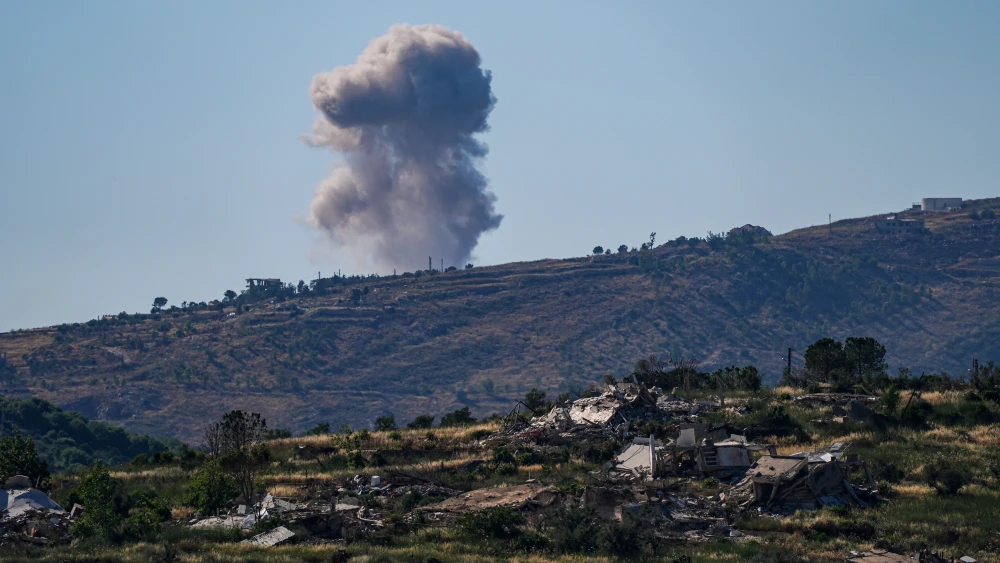 Smoke rises from Southern Lebanon during an Israeli military operation, on June 4, 2026. Photo by Ayal Margolin/Flash90.