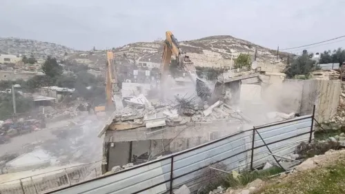 Israeli authorities destroy illegal Arab construction in eastern Jerusalem, Jan. 30, 2023. Source: Twitter.