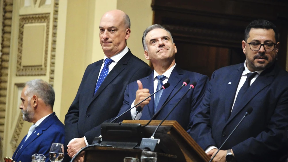Yamandú Orsi during his inauguration as president of Uruguay at the Legislative Palace in Montevideo, March 1, 2025. Credit: Public Domain via Wikimedia Commons.