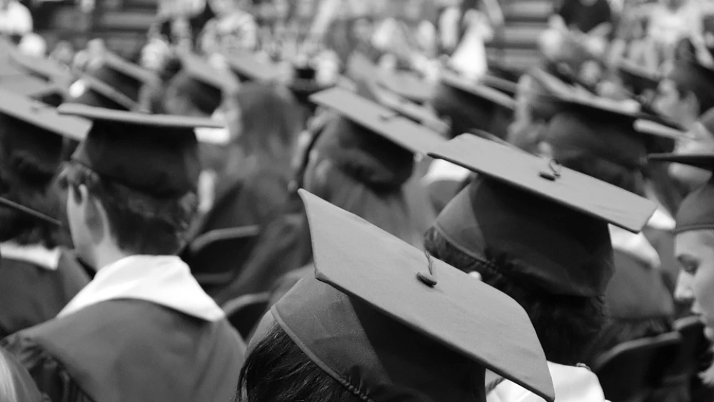 Graduation. Credit: Pixabay.