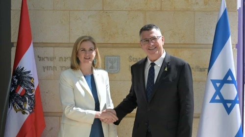 Austrian Foreign Minister Beate Meinl-Reisinger and Israeli Foreign Minister Gideon Sa'ar in Jerusalem on June 30, 2025. Credit: Israel Ministry of Foreign Affairs.