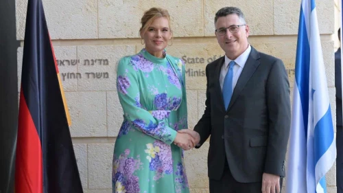 Bundestag President Julia Klöckner shakes hands with Israeli Foreign Minister Gideon Sa’ar in Jerusalem on Feb. 12, 2026. Credit: Israel’s Ministry of Foreign Affairs.