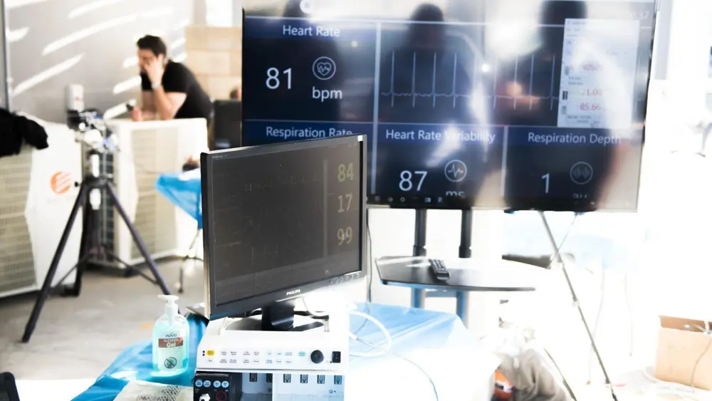 The Defense Ministry announced that its National Emergency Team, together with IAI and Elbit, have developed the prototypes to measure the vital signs of patients, including pulse, respiratory rate and temperature, and pick out patterns that indicate a likely coronavirus infection. Credit: Elbit Systems.