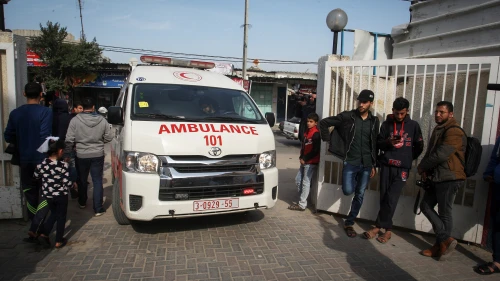 A wounded Palestinian man is brought into a hospital following an Israeli airstrike on Rafah, in the southern Gaza Strip on February 27, 2017. Credit: Abed Rahim Khatib/ Flash90