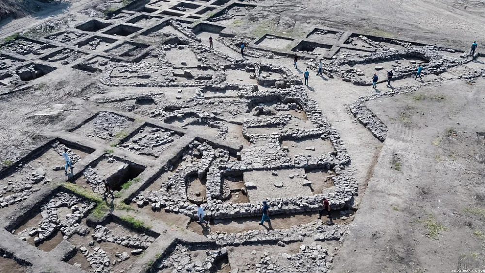 The remains of a 5,000-year-old city unearthed near Ein Iron in northern Israel. Credit: Assaf Peretz, Israel Antiquities Authority.