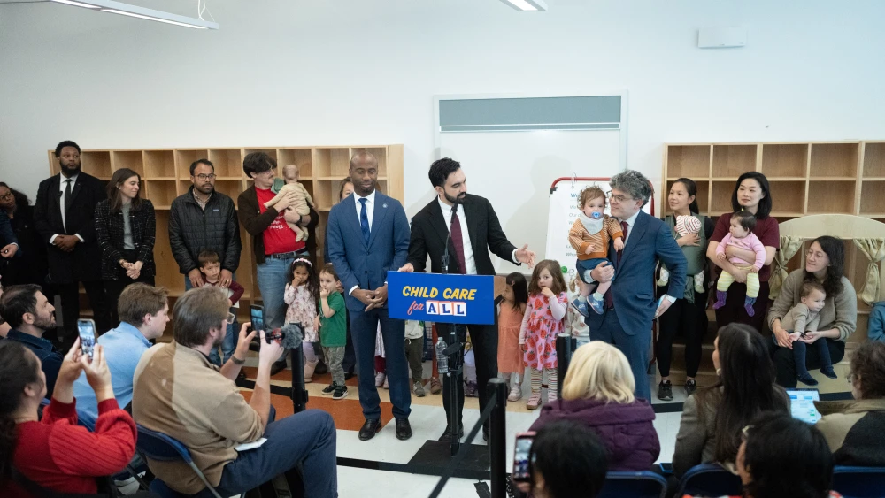 New York City Mayor Zohran Mamdani and New York City Public Schools Chancellor Kamar Samuels cut through “red tape” at a formerly vacant early childhood education center in Downtown Brooklyn, marking its official opening ahead of the fall term, April 21, 2026. Credit: Michael Appleton/Mayoral Photography Office.