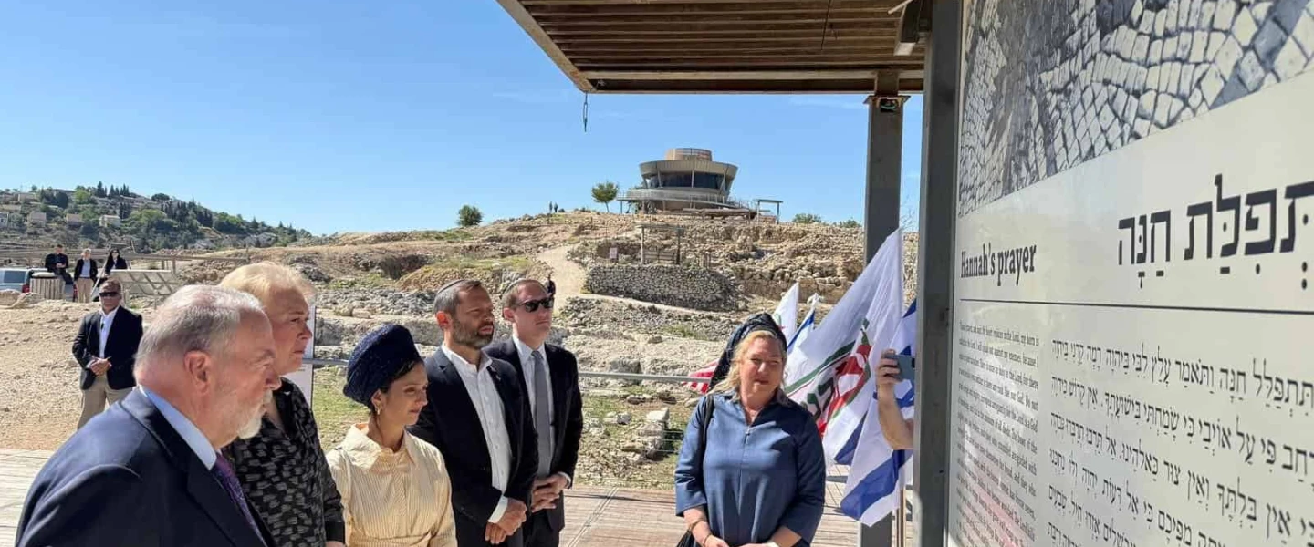 U.S. Ambassador to Israel Mike Huckabee (left) during an official visit to the Ancient Shiloh site in the Binyamin region of southern Samaria, May 7, 2025. Credit: Yesha Council.