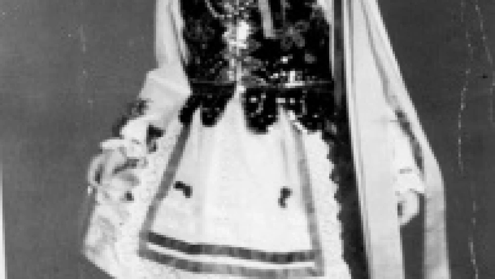 Lidia (Rydzikowska) Maksymowicz in the 1940s. Credit: Galicia Jewish Museum.