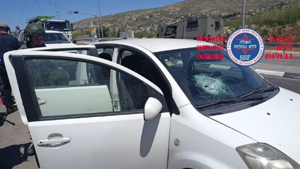 Israeli security and rescue forces at the scene of a rock-throwing attack in northern Samaria, April 23, 2026. Credit: Hatzalah Judea and Samaria (Rescuers Without Borders).
