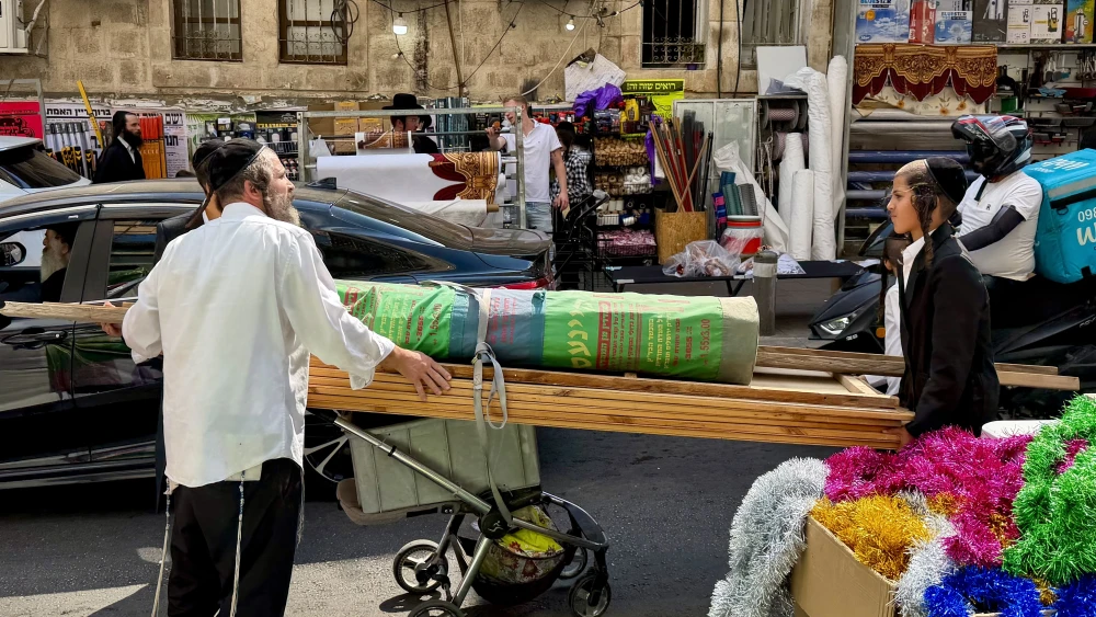 אווירת חג סוכות בשכונת מאה שערים בירושלים, 2026