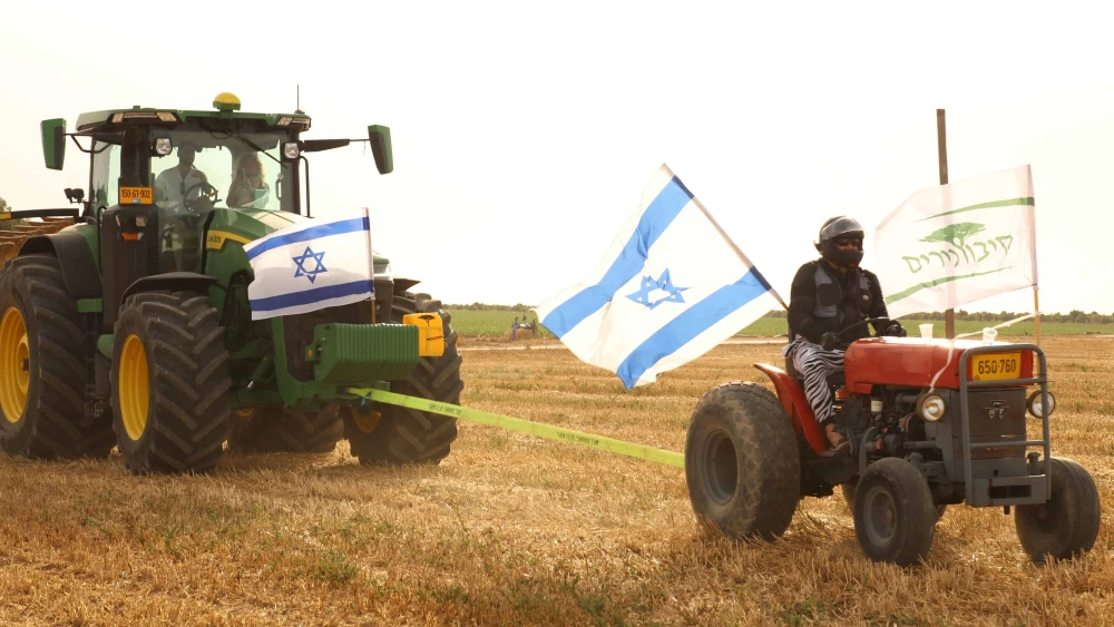 Celebrating the Shavuot harvest festival at Kibbutz Nirim in 2023, four months before the Hamas-led massacre in southern Israel on Oct. 7, 2023. Credit: Courtesy.