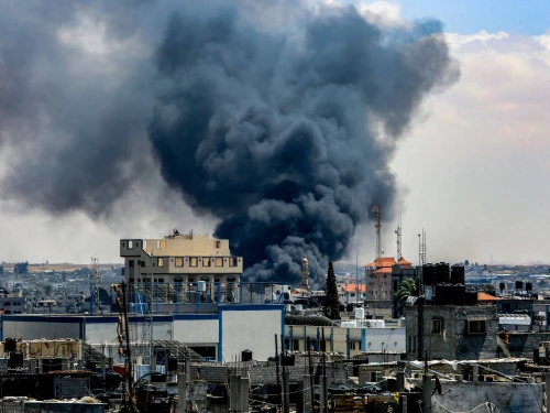Smoke rises after an Israeli airstrike in Rafah, in the southern Gaza Strip, May 7, 2024. Photo by Abed Rahim Khatib/Flash90.
