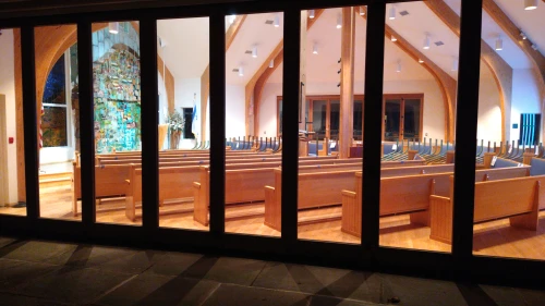 The Hampton Synagogue participates in March of the Living’s “Let There Be Light” the evening of Nov. 9, 2020. Credit: Courtesy.