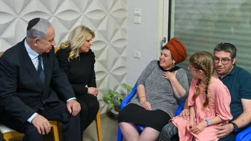 Israeli Prime Minister Benjamin Netanyahu and his wife, Sara, make a shiva call on the Yaniv family on March 2, 2023. Photo by Kobi Gideon/GPO.