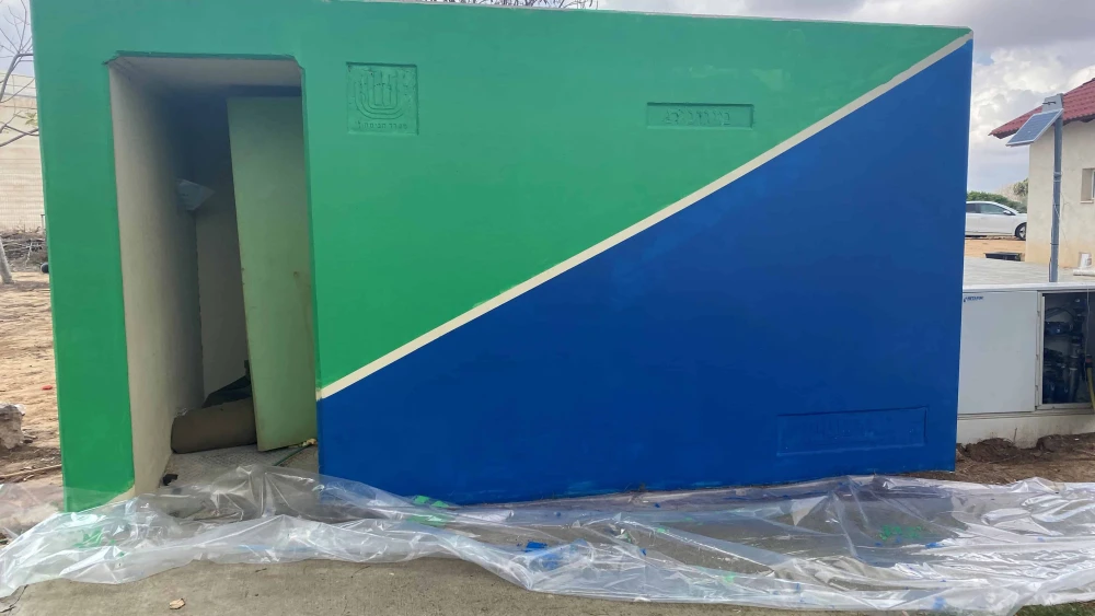 Volunteers from Jewish National Fund-USA helped paint, clean and repair damage to Mivtachim before residents returned home. Credit: Courtesy of Jewish National Fund-USA.