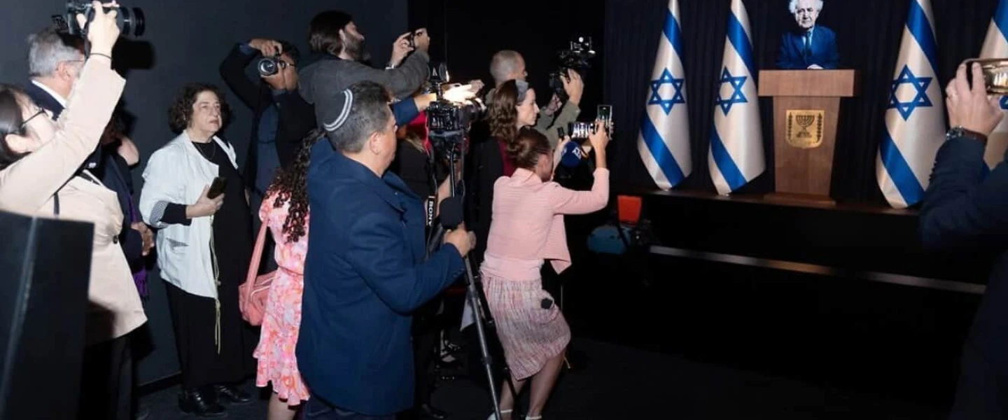 Visitors photograph the hologram of David Ben-Gurion, Israel's first prime minister, at the Friends of Zion Museum, Jan. 7, 2026. Credit: FOZ.