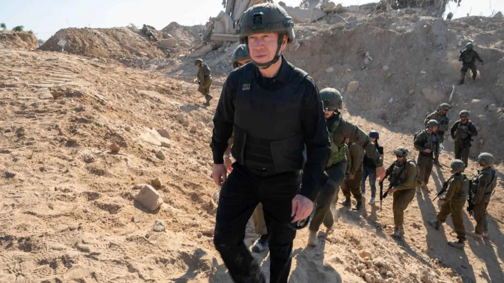 Israeli Defense Minister Yoav Gallant during a visit to the Gaza-Egypt border on Aug. 21, 2024. Photo by Ariel Hermoni.