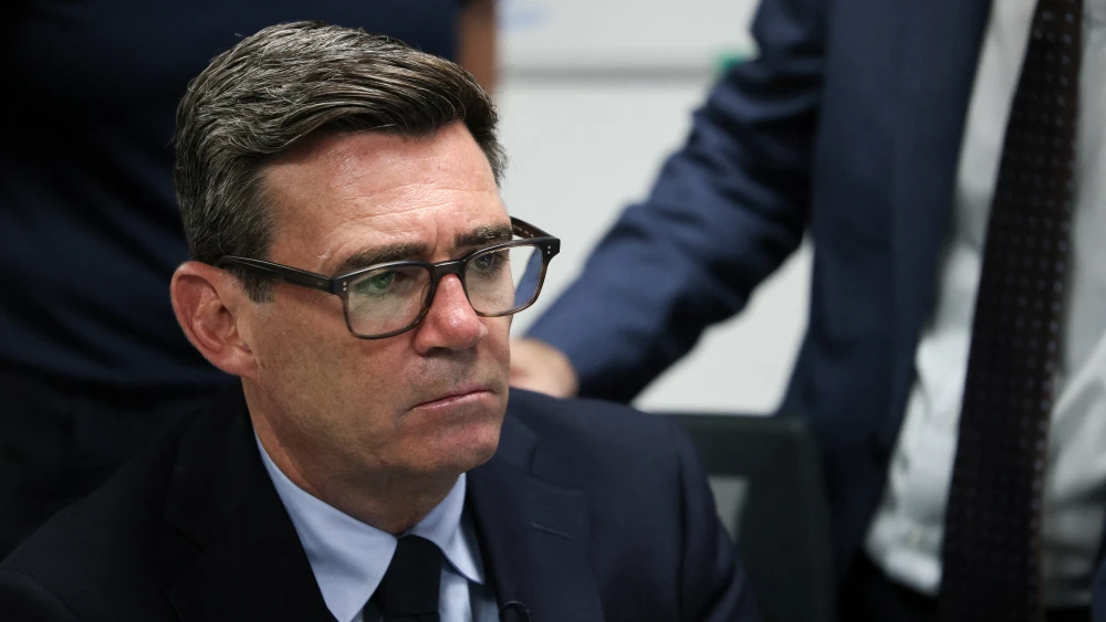 British Prime Minister Andy Burnham during a visit to HM Coastguard Maritime Rescue Coordination Centre in Dover, England on Aug. 2, 2026. Photo by Jack Taylor/WPA Pool/Getty Images.