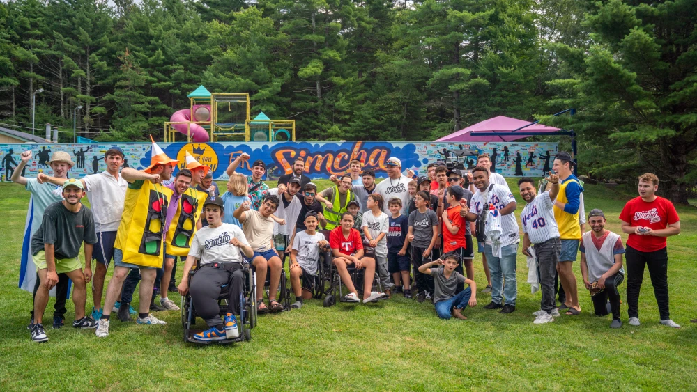 Bartolo Colón Camp Simcha