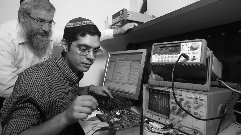 Testing computer equipment in the "Startup Nation." Credit: Jerusalem College of Technology.