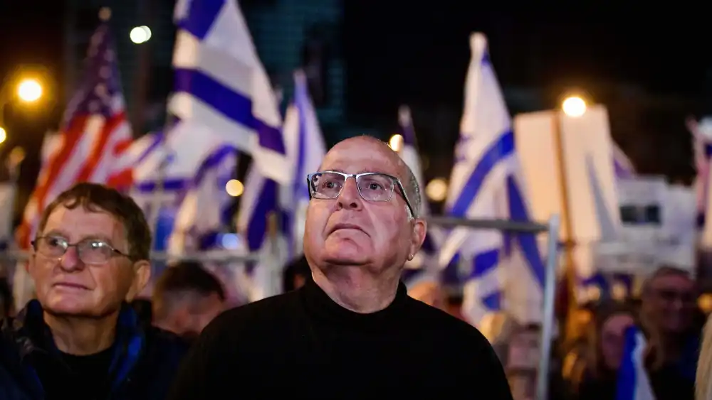 Moshe Ya'alon attends a protest against the Israeli government's now-shelved judicial reform in Tel Aviv, April 1, 2023. Photo by Avshalom Sassoni/Flash90.