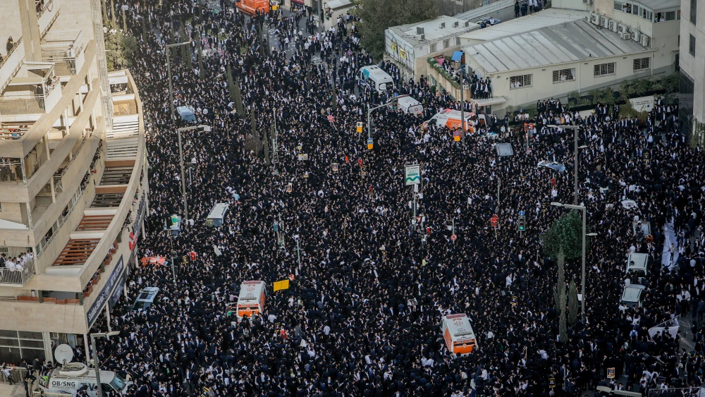 Hundreds of thousands attend the "million-man" rally in Jerusalem, Oct. 30, 2025. Photo by Yonatan Sindel/Flash90.
