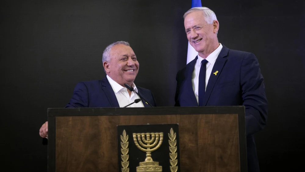 National Unity Party leader Benny Gantz and party colleague Gadi Eizenkot hold a press conference in Ramat Gan, Sept. 3, 2024. Photo by Miriam Alster/Flash90.