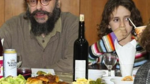 Seders boring your children? Here are some suggestions to liven up the night. Credit: Anna Antopolsky.