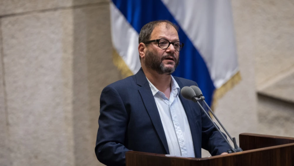 Lawmaker Ofer Cassif speaks at the Knesset Plenary Hall in Jerusalem, on May 14, 2019. Photo by Hadas Parush/Flash90.