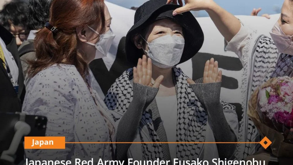 Japanese Red Army co-founder Fusako Shigenobu (center), upon her release from Tokyo’s Hachioji prison, May 28, 2022. Source: Twitter/Screenshot.