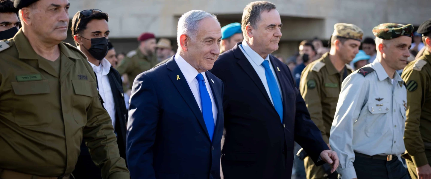 IDF Chief of Staff Eyal Zamir (left) with Prime Minister Benjamin Netanyahu and Defense Minister Israel Katz at the graduation of an IDF officers' course, October 30, 2025. Photo by Noam Revkin Fenton/Flash90.