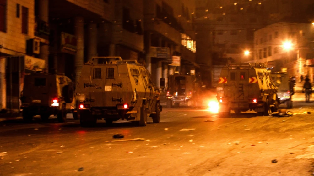Palestinian demonstrators clash with Israeli soldiers near Joseph's Tomb in Nablus/Shechem early on Oct. 17, 2019. Photo by Nasser Ishtayeh/Flash90.