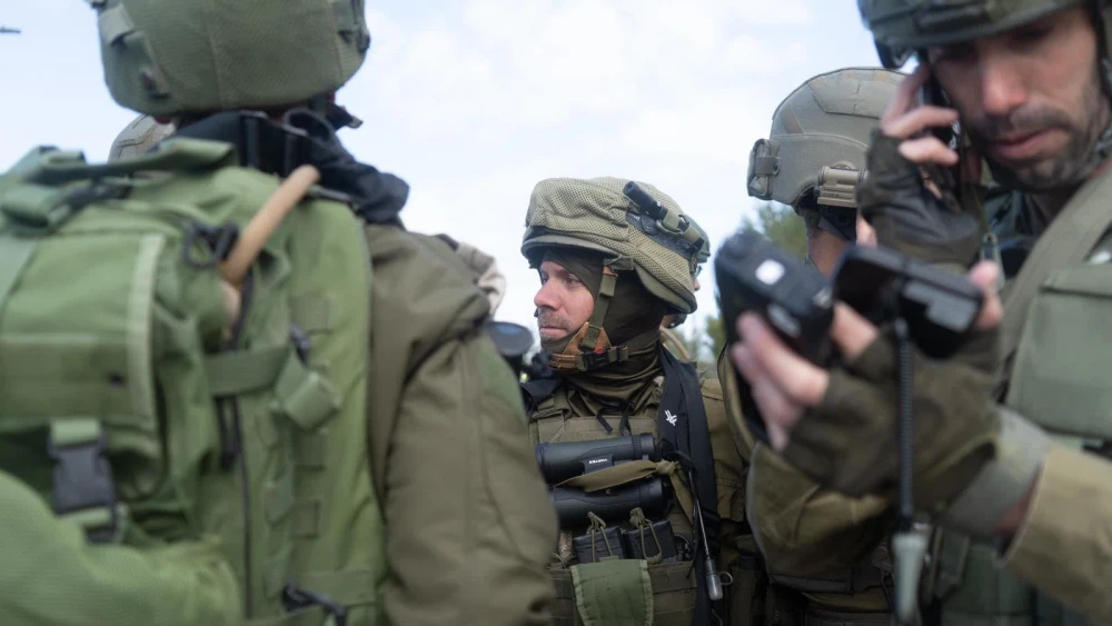 IDF troops search for a Palestinian terrorist in the Binyamin region of Samaria, March 22, 2024. Credit: Israel Defense Forces.