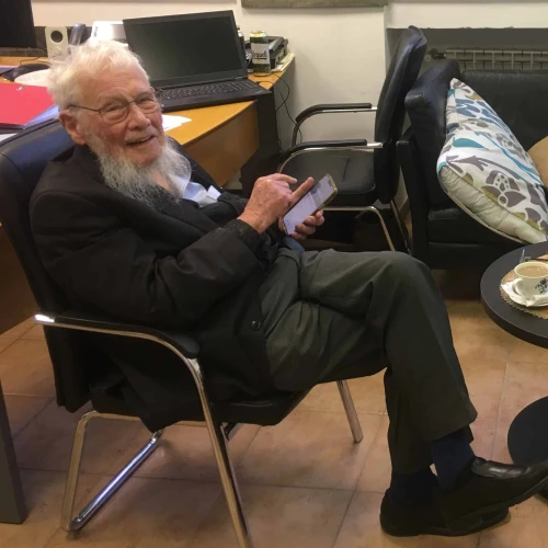 Nobel Laureate Yisrael (Robert J) Aumann in his office at Hebrew University in Jerusalem, Feb. 23, 2025, Photo by David Isaac.
