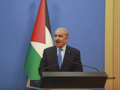 Palestinian Authority Prime Minister Mohammad Shtayyeh receives Italian Prime Minister Mario Draghi in Ramallah, June 14, 2022. Credit: Flash90.