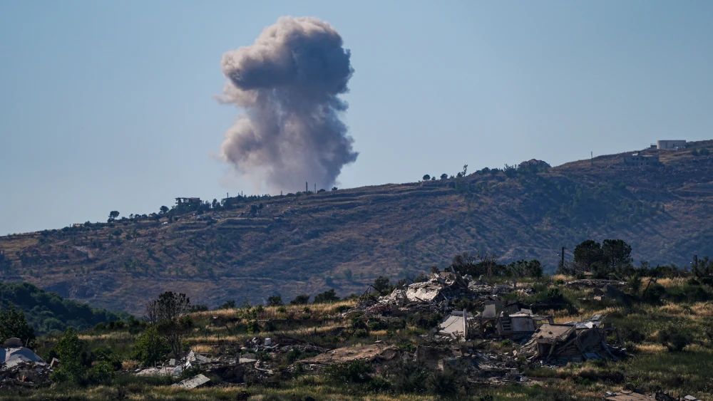 Smoke rises from Southern Lebanon during an Israeli military operation, on June 4, 2026. Photo by Ayal Margolin/Flash90.