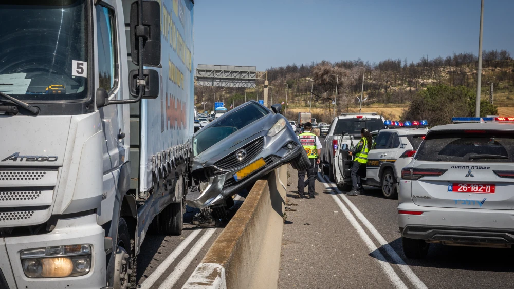 Webp Url Israel to shift 40% of trucking to nighttime to ease traffic - Israel ...