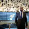 British Foreign Secretary James Cleverly visits Yad Vashem in Jerusalem, Sept. 11, 2023. Photo by Yonatan Sindel/Flash90.